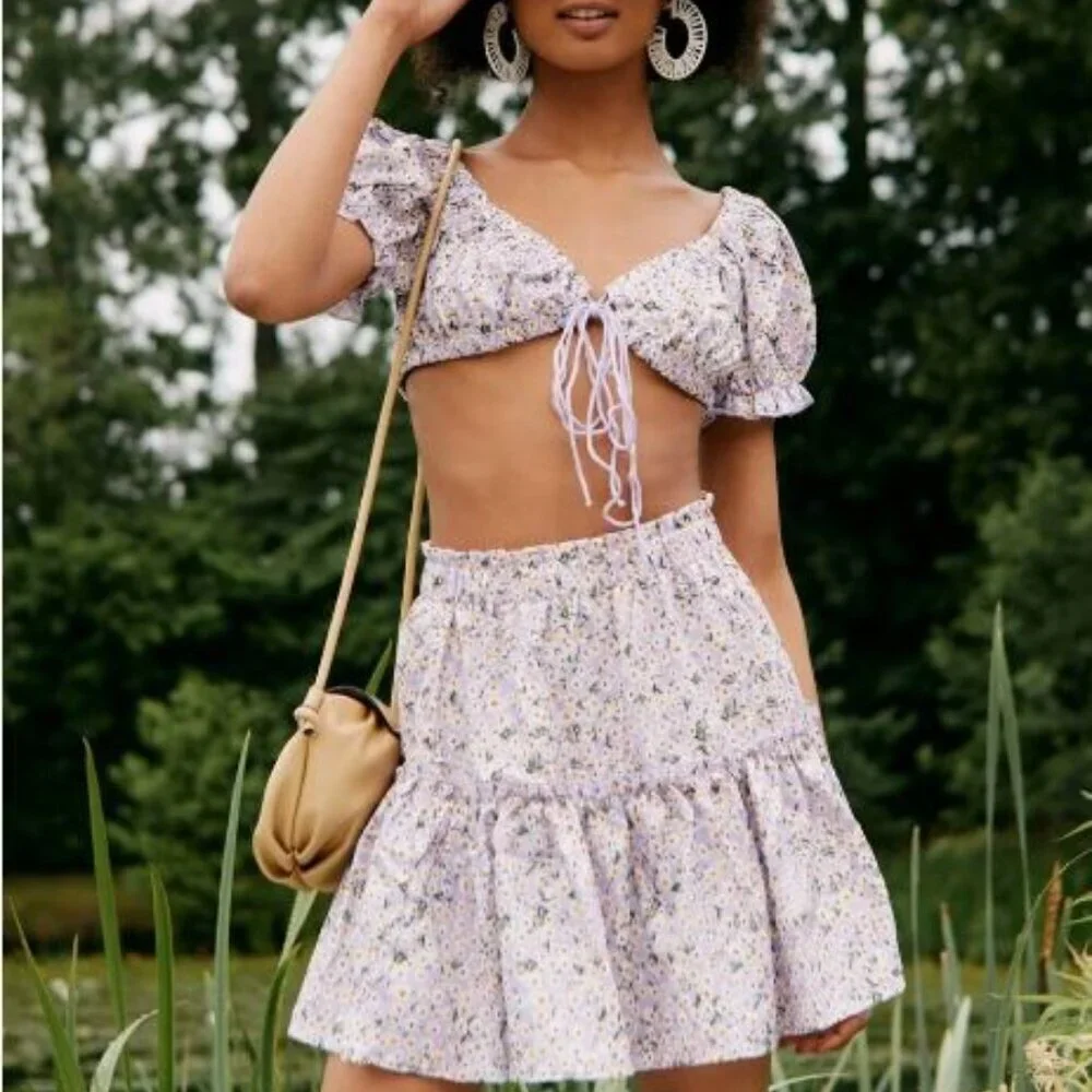 Floral Print Lavender Tie Front Top and Skirt Set - Size Large - Picture 1 of 4